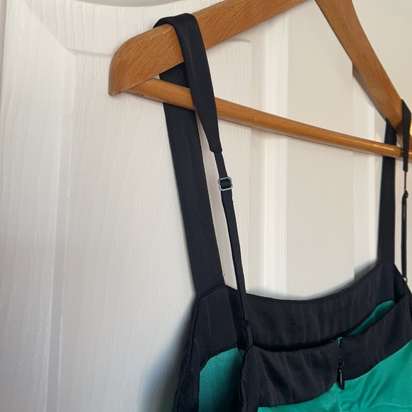 BCBGMaxAzria Emerald Cocktail Dress - Picture 6 of 6